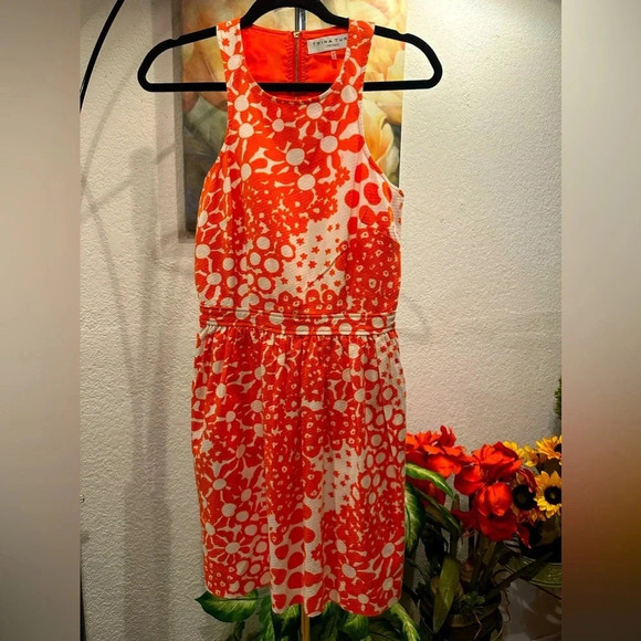 Trina Turk Lenia Print Fit & Flare Dress size 0 - Picture 3 of 15